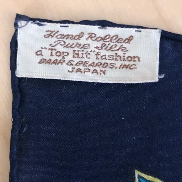 BARR & BEARDS Japan Handcrafted Paisley Silk Scarf - 23" Square - Picture 2 of 5